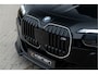 BMW 7-Serie M760e xDrive M-sport Pro Sky Lounge KristalKopl. Connois.Pakket Exe.LoungePakket Achteras. Bomvol!