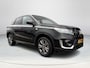 Suzuki Vitara 1.4 Boosterjet Select Smart Hybrid Climate Control | Afneembare Trekhaak | Adaptieve Cruise Control | Apple CarPlay & Android Auto | Achteruitrijcamera | Lichtmetalen Velgen | Stoelverwarming | 36 maanden BOVAG garantie