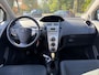 Toyota Yaris 1.0 VVTi Terra * NW. APK*AIRCO*ELEKTR. RAMEN*STUURBEKR.*