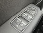 Renault Captur 1.6 E-Tech plug-in hybrid 160 Intens Automaat / Navigatie / Apple Carplay & Android Auto / Parkeersensor Achter / Climate Controle /