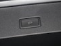 Volkswagen T-Roc 1.5 TSI R-Line 150 pk Automaat (DSG) | Verlengde garantie | Navigatie | Parkeersensoren (Park assist) | Achteruitrijcamera | Stoelverwarming | R-Line |