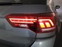 Volkswagen T-Roc 1.5 TSI R-Line 150 pk Automaat (DSG) | Verlengde garantie | Navigatie | Parkeersensoren (Park assist) | Achteruitrijcamera | Stoelverwarming | R-Line |