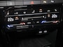 Volkswagen T-Roc 1.5 TSI R-Line 150 pk Automaat (DSG) | Verlengde garantie | Navigatie | Parkeersensoren (Park assist) | Achteruitrijcamera | Stoelverwarming | R-Line |