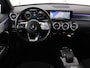 Mercedes-Benz CLA 180d Business Solution AMG | Stoelverwarming | Carplay | Camera | Leder/Alcantara | Navigatie | Widescreen | Sfeerverlichting | Designo Mountaingrijs Magno