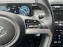 Hyundai Tucson 1.6 T-GDI PHEV Comfort 4WD / Dealer onderhouden / Navigatie / Apple carplay & Android auto / Stoelverwarming / Adaptieve cruise control / Climate control / 19" Licht metalenvelgen /