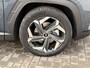 Hyundai Tucson 1.6 T-GDI PHEV Comfort Smart 4WD / Trekhaak ( 1.350 kg ) / Apple carplay / Android auto / Stoelverwarming / Elektrische kofferbak /