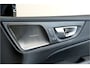 Volvo V60 2.0 T6 AWD 293kW/399pk Aut8 Plug-in hybrid Plus Bright ADAPT.CRUISE + HARMAN/KARDON + BLIS + SPORTSTOELEN + LANE ASSIST + STOELVERWARMING + GOOGLE DASH&SERVICES + CAMERA + LED HIGH BEAM + PARKSENSOREN + 19" LM-VELGEN!!