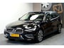 Volvo V60 2.0 T6 AWD 293kW/399pk Aut8 Plug-in hybrid Plus Bright ADAPT.CRUISE + HARMAN/KARDON + BLIS + SPORTSTOELEN + LANE ASSIST + STOELVERWARMING + GOOGLE DASH&SERVICES + CAMERA + LED HIGH BEAM + PARKSENSOREN + 19" LM-VELGEN!!