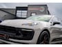 Porsche Macan 2.9 GTS | SportChrono | Panorama | Facelift | Adaptieve Cruise | 360 Cam | 21 inch | Carbon | Burmester | BTW Auto |