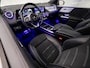 Mercedes-Benz B-klasse 250 e AMG Sport 218Pk Automaat (APPLE CARPLAY, GROOT NAVI, SFEERVERLICHTING, CAMERA, LEDER/ALCANTARA, TREKHAAK, STOELVERWARMING, WIDESCREEN, NIEUWSTAAT)