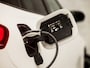 Mercedes-Benz B-klasse 250 e AMG Sport 218Pk Automaat (APPLE CARPLAY, GROOT NAVI, SFEERVERLICHTING, CAMERA, LEDER/ALCANTARA, TREKHAAK, STOELVERWARMING, WIDESCREEN, NIEUWSTAAT)
