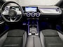 Mercedes-Benz B-klasse 250 e AMG Sport 218Pk Automaat (APPLE CARPLAY, GROOT NAVI, SFEERVERLICHTING, CAMERA, LEDER/ALCANTARA, TREKHAAK, STOELVERWARMING, WIDESCREEN, NIEUWSTAAT)