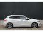 BMW 1-Serie 118i High Executive Edition | Leder Sportstoelen | Pan.Dak | Stuur/Stoelverw. | Getint Glas | Keyless |