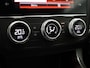 Renault Kadjar TCe 140pk Intens | Climate control | Dodehoeksensor | Achteruitrijcamera met parkeersensoren voor/achter | Trekhaak