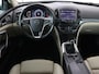 Opel Insignia 1.4 Turbo Business Executive | Schuifdak | Leder | Trekhaak | Stoelverwarming | Xenon | Camera | Navigatie | Keyless | Comfortstoelen | Climate control | Dodehoek detectie