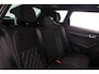 Skoda Karoq Sportline Business 1.5 TSI 150pk DSG Automaat Trekhaak, Panoramadak, Achteruitrijcamera, Adaptive cruise control, Navigatie, Elektrische achterklep
