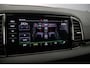 Skoda Karoq Sportline Business 1.5 TSI 150pk DSG Automaat Trekhaak, Panoramadak, Achteruitrijcamera, Adaptive cruise control, Navigatie, Elektrische achterklep