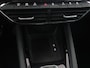 Skoda Octavia 1.0 e-TSI Business Edition Plus | Leder/Alcantara | Achterbankverwarming | Trekhaak | Adaptive cruise | Camera | Sfeerverlichting | Stoelverwarming | Carplay | Park Assist | Memory