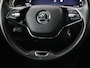 Skoda Octavia 1.0 e-TSI Business Edition Plus | Leder/Alcantara | Achterbankverwarming | Trekhaak | Adaptive cruise | Camera | Sfeerverlichting | Stoelverwarming | Carplay | Park Assist | Memory