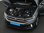 Volkswagen T-Roc 1.5 TSI 150 pk DSG R-Line | Achteruitrijcamera | Sportonderstel | Trekhaak | Adaptive Cruise | Park Assist | ErgoActive bestuurdersstoel