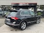 Volkswagen Tiguan 1.5 TSI ACT R-Line 150PK|Pano|Camera|ACC|Keyless|Carplay|Virtual|Stoelverwarming|NL-Auto