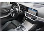 BMW 3-Serie 320i Executive Edition | M pakket | H&K | Trekhaak