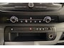 Peugeot Expert 2.0 BlueHDI 120 Long Premium DC | 6-Zits | Trekhaak | Houten Laadvloer | Parkeer Sensoren Achter | Enkele Schuifdeur | Bluetooth |