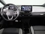 Volkswagen ID.3 First Max 58 kWh 204 PK | Navigatie | Camera | Parkeersensoren | Panoramisch dak | Bestuurderstoel met geheugen |