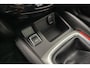 Nissan Qashqai 1.2 Premier Edition | Navigatie | 360° Camera | Panoramadak | Stoelverwarming | Climate Control | Afneembare trekhaak | 19'' LM Velgen | Keyless Entry & Start