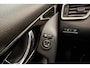 Nissan Qashqai 1.2 Premier Edition | Navigatie | 360° Camera | Panoramadak | Stoelverwarming | Climate Control | Afneembare trekhaak | 19'' LM Velgen | Keyless Entry & Start