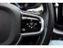 Volvo XC60 2.0 T5 AWD R-Design Panoramadak I Luchtvering I Stuur & stoelverwarming I Bowers & Wilkins I Trekhaak I NL Auto I NAP