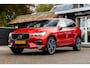 Volvo XC60 2.0 T5 AWD R-Design Panoramadak I Luchtvering I Stuur & stoelverwarming I Bowers & Wilkins I Trekhaak I NL Auto I NAP