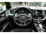 Volvo XC60 2.0 T5 AWD R-Design Panoramadak I Luchtvering I Stuur & stoelverwarming I Bowers & Wilkins I Trekhaak I NL Auto I NAP