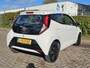 Toyota Aygo 1.0 VVT-i x-play, Camera! Apk 1-2028! Zondag OPEN!
