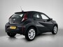 Toyota Aygo X 1.0 VVT-i MT Play | 1e Eigenaar | BTW'er | Nieuw Geleverd en Onderhouden | Apple Carplay / Android auto |