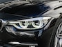 BMW 3-Serie 330e Luxury | Leder | Schuifdak | Keyless | Head-up display | Full LED | Harman&Kardon | 360 camera
