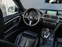 BMW 3-Serie 330e Luxury | Leder | Schuifdak | Keyless | Head-up display | Full LED | Harman&Kardon | 360 camera