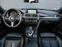 BMW 3-Serie 330e Luxury | Leder | Schuifdak | Keyless | Head-up display | Full LED | Harman&Kardon | 360 camera