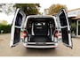 Volkswagen Transporter 2.0 TDI 140 PK L2H1 DC Trendline 3 Zitplaatsen I Airco I Cruise I LM Velgen I Leder I Bluetooth I Navigatie