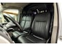 Volkswagen Transporter 2.0 TDI 140 PK L2H1 DC Trendline 3 Zitplaatsen I Airco I Cruise I LM Velgen I Leder I Bluetooth I Navigatie