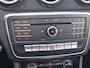 Mercedes-Benz A-klasse 180 122pk AMG Sport Edition | Origineel NL | Navi | Cruise | Led Koplampen | Panorama Schuifdak | Leder+Alcantara | Bluetooth Carkit+Streaming | Licht+Regensensor | Privacy Glass | 18''lm