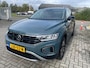 Volkswagen T-Roc 1.5 TSI Life Edition / Nieuwstaat / Add. Cruise / Telefoon / Climate Controle / Carplay / Navigatie / PDC V+A
