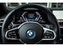 BMW 3-Serie 330e xDrive M Sport LCI | Facelift | Shadow | Trekhaak | Widescreen | Hifi | Camera | 19' inch |