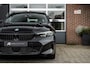 BMW 3-Serie 330e xDrive M Sport LCI | Facelift | Shadow | Trekhaak | Widescreen | Hifi | Camera | 19' inch |