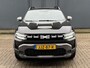 Dacia Duster 1.6 Hybrid 140 Expression Automaat / Dealer onderhouden / Pack Winter / Stuur- en stoelverwarming / Navigatie via Apple Carplay Android / Achteruitrijcamera / 17" LM wielen /