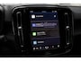 Volvo XC40 Single Motor Extended Range Plus 82 kWh | All-Season banden | Blind Spot | Semi Elek. Trekhaak | Verwarmbare voorstoelen | Verwarmbaar stuurwiel | Achteruitrij camera | Adapt. Cruise Control | Google Maps navigatie |