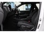 Volvo XC40 Single Motor Extended Range Plus 82 kWh | All-Season banden | Blind Spot | Semi Elek. Trekhaak | Verwarmbare voorstoelen | Verwarmbaar stuurwiel | Achteruitrij camera | Adapt. Cruise Control | Google Maps navigatie |