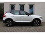 Volvo XC40 Single Motor Extended Range Plus 82 kWh Semi elektrische trekhaak | Verwarmbare voorstoelen +stuurwiel | Apple carplay/Android auto | Adaptieve cruise control | Blind Spot | Achteruitrij camera | All-Season banden