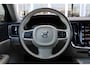 Volvo V60 T5 Automaat Momentum | Verw. Voorstoelen | PDC V+A | El. Trekhaak | AppleCarplay | 19" LMV