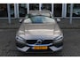 Volvo V60 T5 Automaat Momentum | Verw. Voorstoelen | PDC V+A | El. Trekhaak | AppleCarplay | 19" LMV